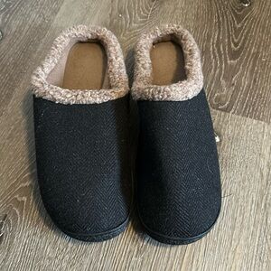 Men’s slippers